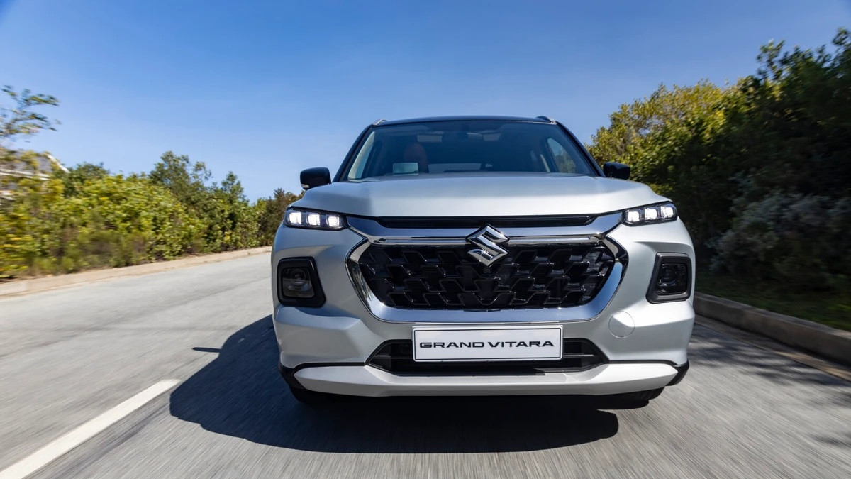 Suzuki Grand Vitara GLX Hybrid AllGrip 2024 SUV Drive